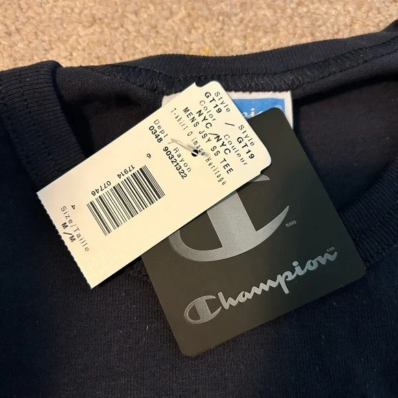 Champion Short Tee - Picture 2 of 5